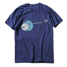 Load image into Gallery viewer, Men&#39;s Earth and Moon Selfie Cartoon T-Shirt
