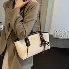 Load image into Gallery viewer, Classic Vegan-Friendly Leather Tote Bag with Keychain Detail – Elegant Shoulder Handbag
